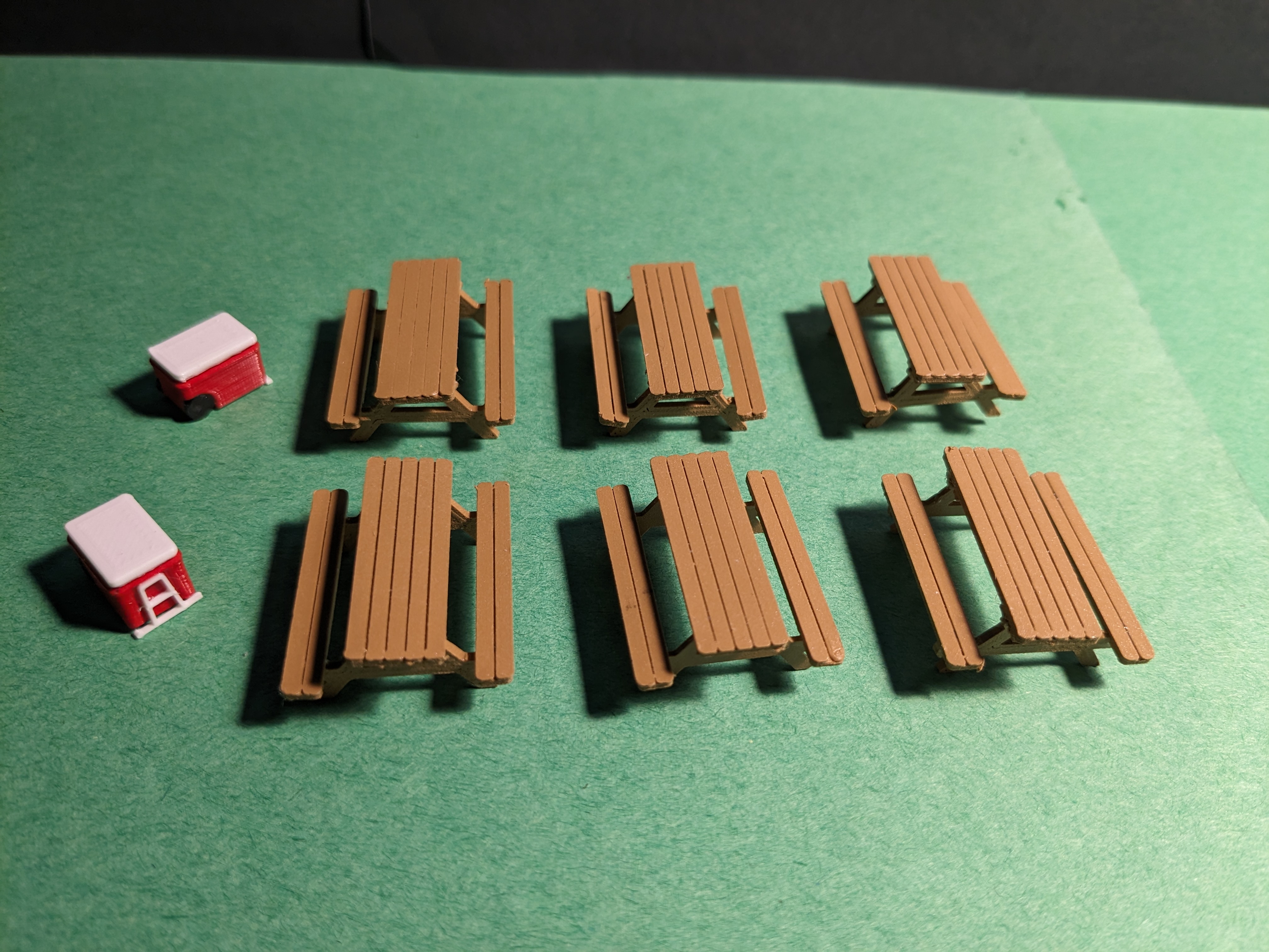 S scale 1:64 picnic tables and coolers